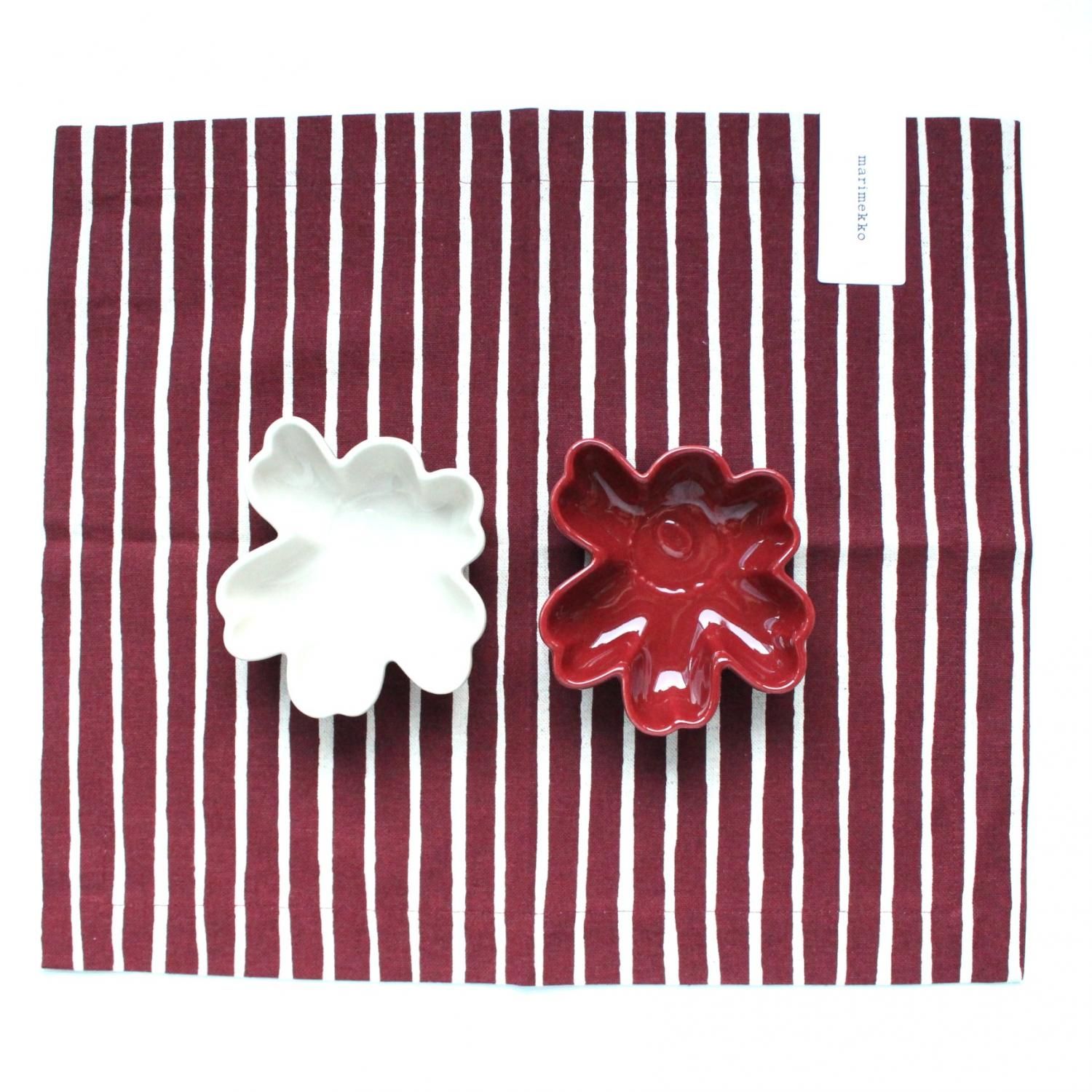 2025秋冬限定】マリメッコ ピッコロプレイスマット （バーガンディ