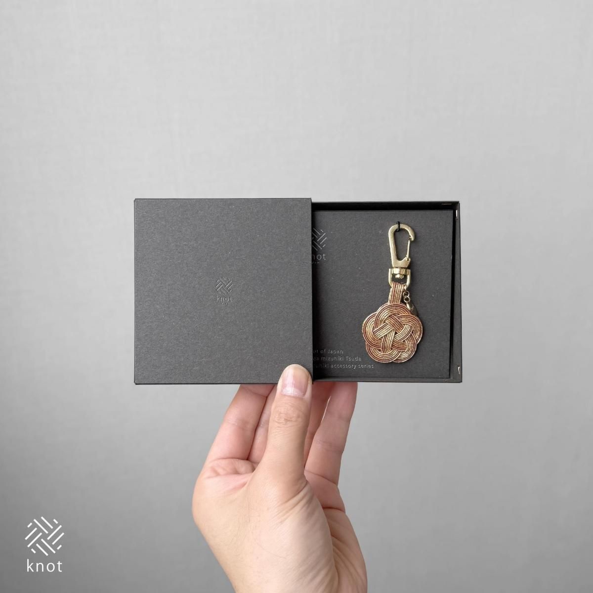 水引フックチャーム | 花・ローズピンク - 津田水引折型 online shop