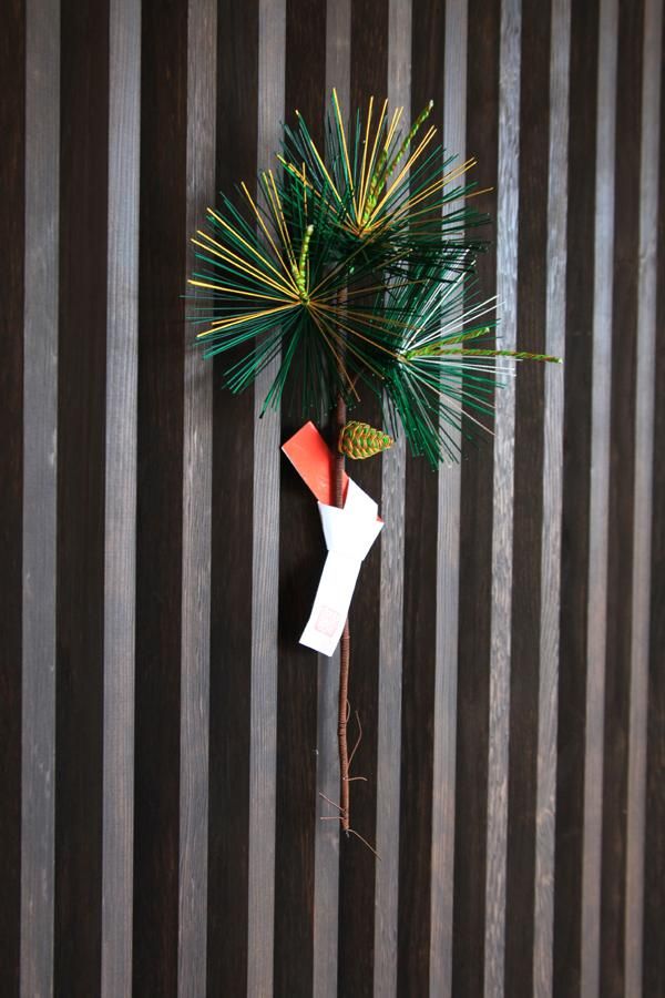 山百合や水引、南天に若松を束ねた 和モダンなお正月飾り 御飾り お正月飾りSimenawa2024-2025 全5タイプ 正月飾り 南天 お正月