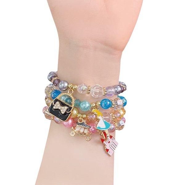 ☆ アクセサリーまとめ売り　ブローチ　ブレスレット　オマケ3個　キラキラ ノベルティ、販促品、粗品、景品用としてオススメなキラキラ