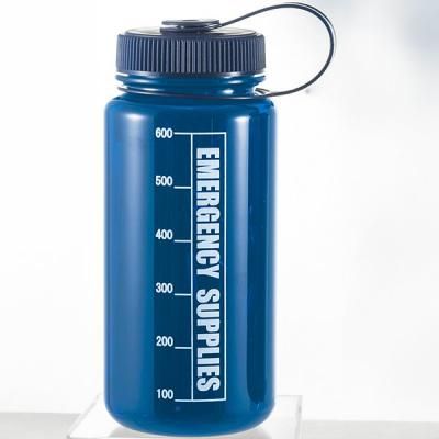 【未使用品】FENDI ウォーターボトル 水筒　非売品　ノベルティ 未使用品】FENDI ウォーターボトル 水筒 非売品 ノベルティ
