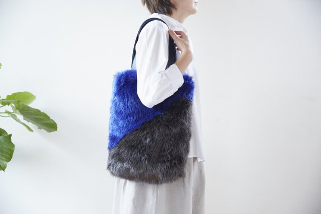 切り替えトートBAG★Royal Blue×Charcoal Gray - フェイクファーの生地通販ショップ | 岡田織物 OKADA  TEXTILE生地市場