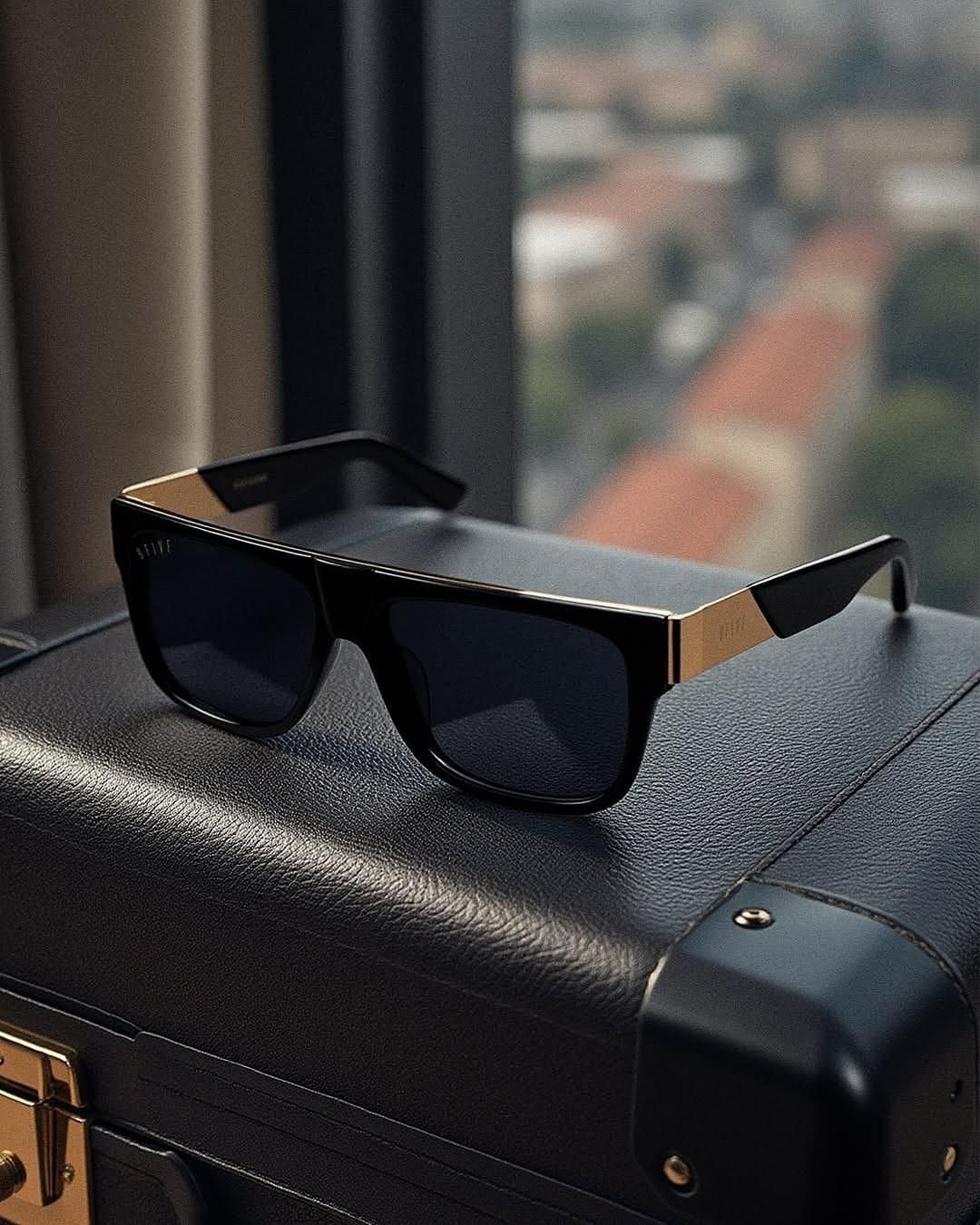 小物 9FIVE 22 Loc Black & 24k Gold – 9FIVE Eyewear