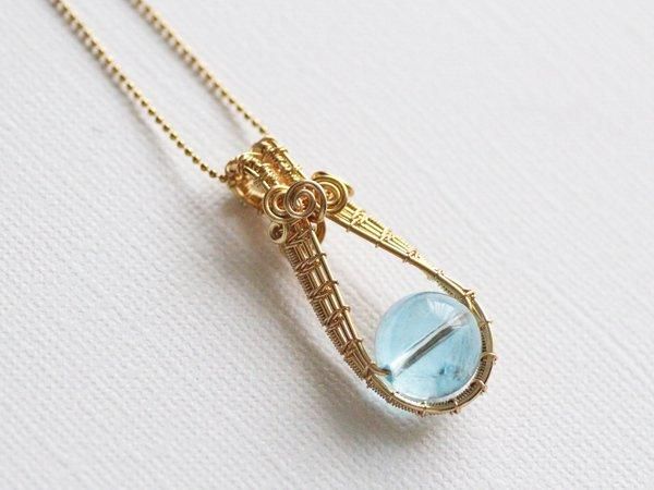丸玉ワイヤーアートペンダント／ブルートパーズ - 貴石工房
