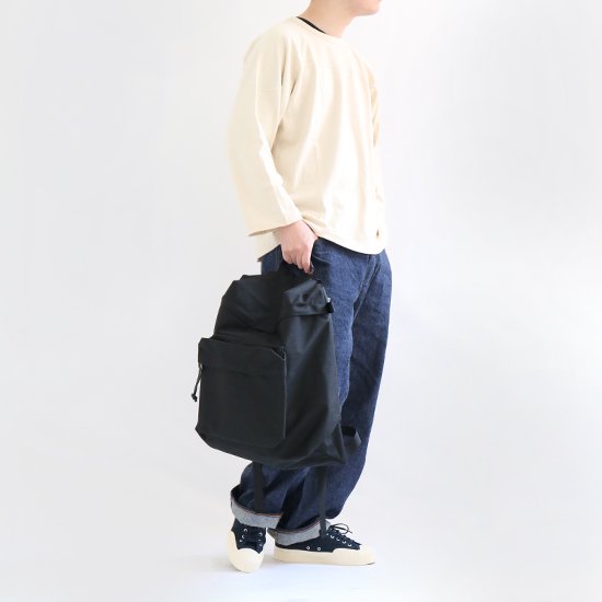 W.Z.SAC charger backpack