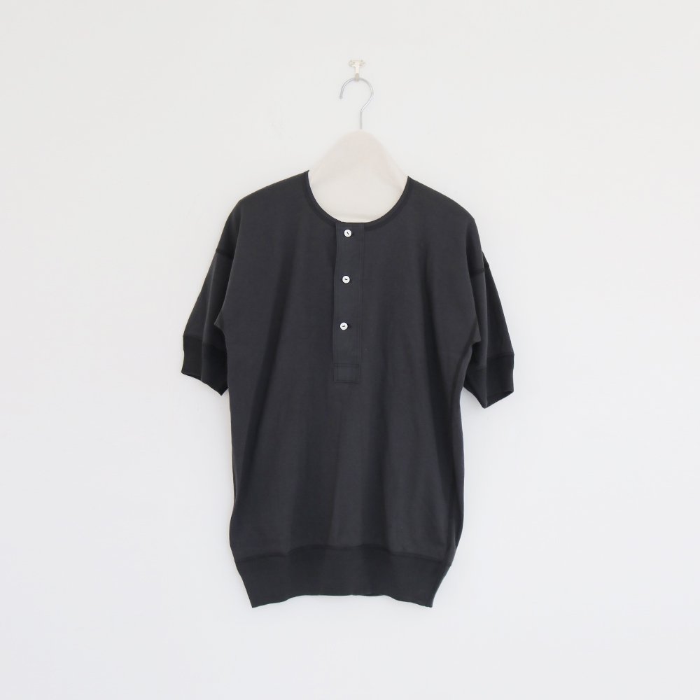 Olde Homesteader | コットンヘンリーネックTシャツ Black | F067211TT004