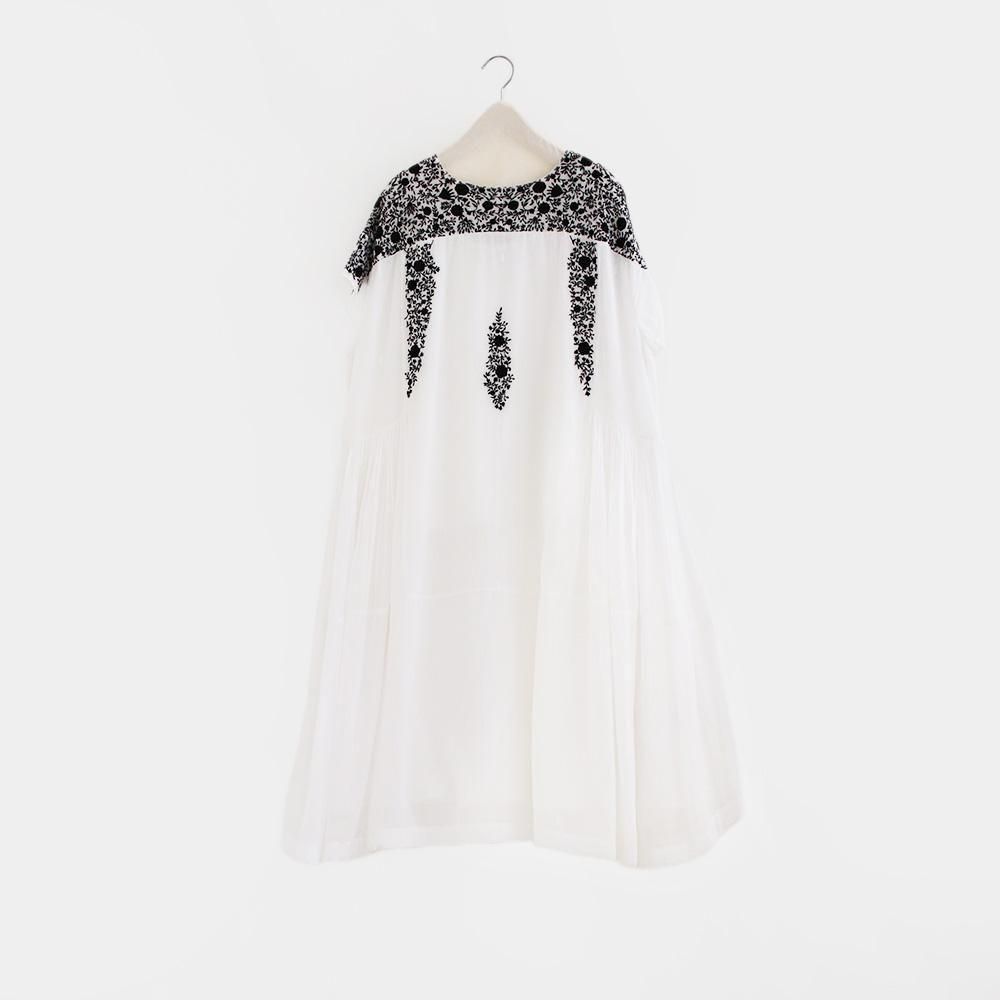 <img class='new_mark_img1' src='https://img.shop-pro.jp/img/new/icons3.gif' style='border:none;display:inline;margin:0px;padding:0px;width:auto;' />Aodress | ɥ㥶ɥ쥹 44 <br>White