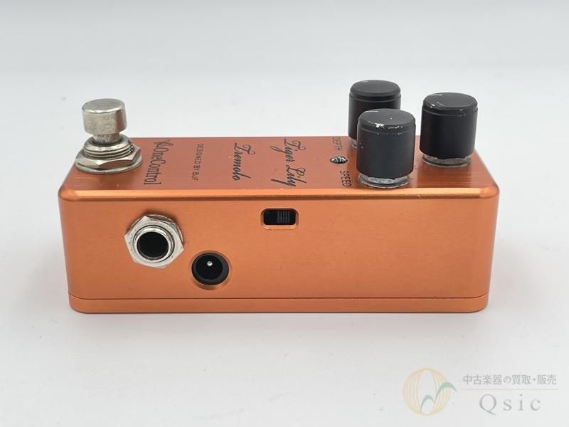 旧ロゴ】One Control Tiger Lily Tremolo TREMOLO – OneControl