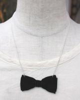 t1430018_99 BOW TIE NECKLACE