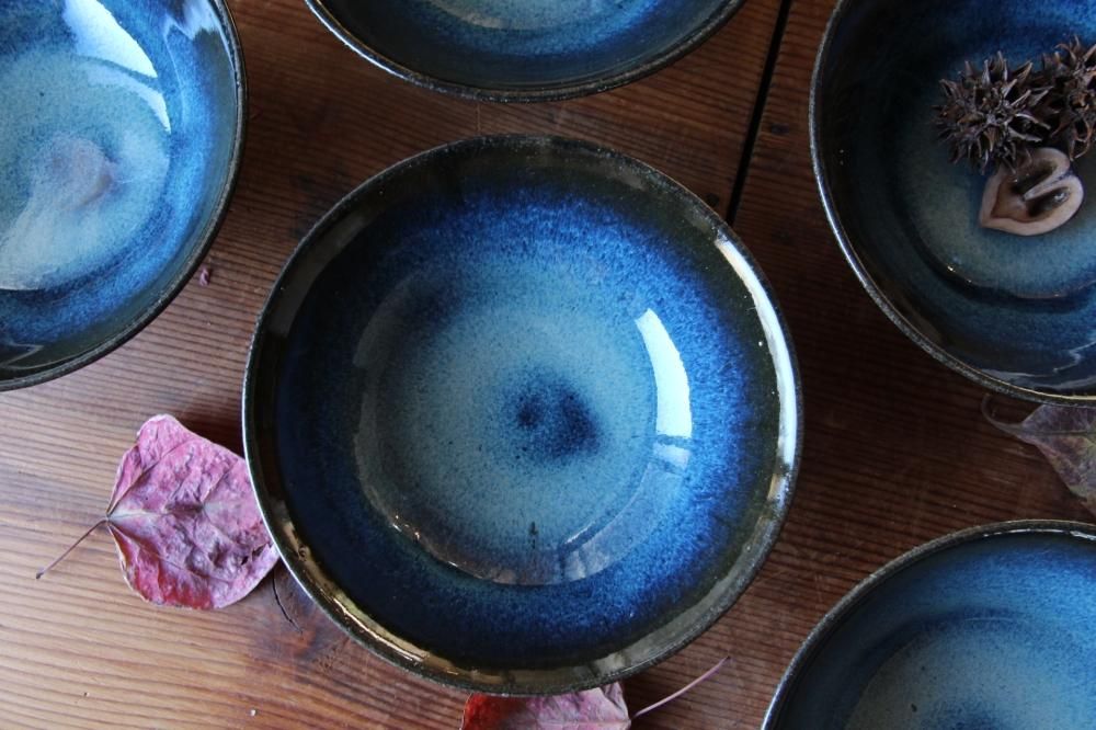 【爆買い！】 □余宮隆：青藁釉5寸鉢 - うつわ屋Living&Tableware オンライン 皿・プレート