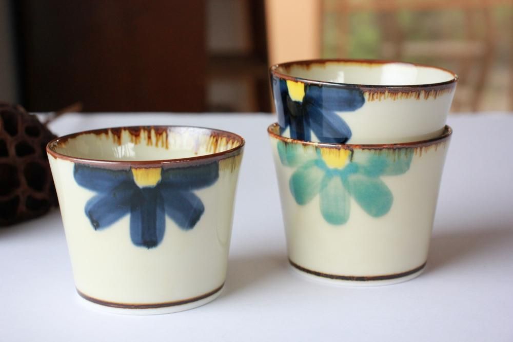 □波佐見焼：藍ふち花そばちょこ - うつわ屋Living&Tableware