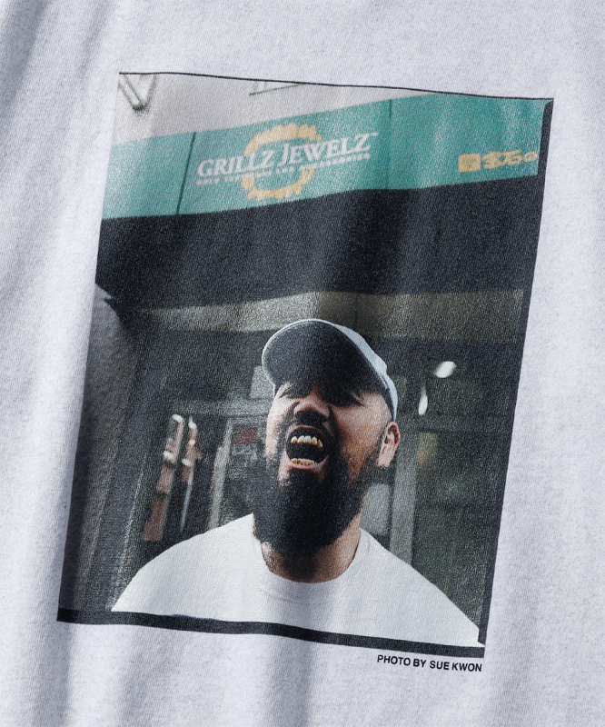 WTAPS®  SUE KWON  GRILLZ JEWELZ 20th Tee - ASH GRAY