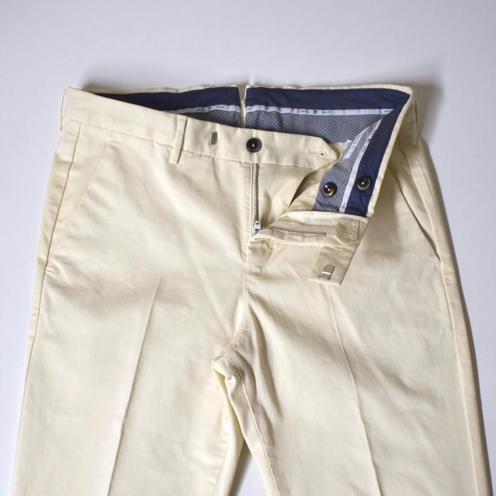PT TORINO】「MASTER FIT」ストレッチコットンチノパンツ PT TORINO】「MASTER FIT」ストレッチコットンチノパンツ