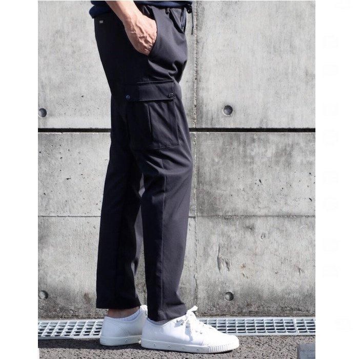 HERNO】「Resort」ドローコード付きシャーリングカーゴパンツ