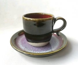 三池焼 赤と黒のコーヒーカップ&ソーサー（辰砂天目）【還暦などの贈り物に最適の手作り陶器】