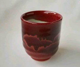 三池焼窯元の赤い湯のみ大（辰砂線文ゆのみ大）【還暦や退職などの贈り物に最適の九州熊本の手作り陶器です】