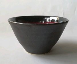 三池焼窯元　赤と黒のミニボール大(辰砂黒マットミニボール大）【還暦祝いや退職祝いなどのプレゼントに最適の九州熊本の手作り陶器です】