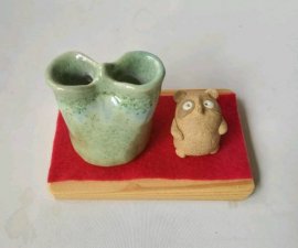 三池焼窯元・狸と花入れ【プレゼントに最適の九州熊本の手作り陶器です】