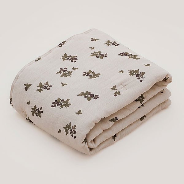 garbo&friends ガルボアンドフレンズ 中綿入りブランケット Blackberry Filled Muslin Blanket -  子供服キイロイキ輸入服BABY&KIDS&MOMMY