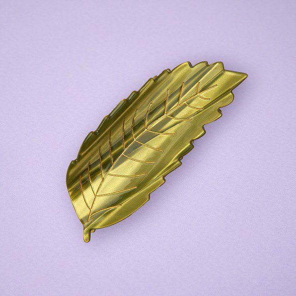 <img class='new_mark_img1' src='https://img.shop-pro.jp/img/new/icons8.gif' style='border:none;display:inline;margin:0px;padding:0px;width:auto;' />coucousuzette奼åȡChestnut Leaf Hair Clawإå