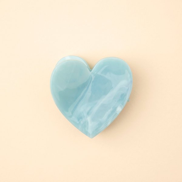 <img class='new_mark_img1' src='https://img.shop-pro.jp/img/new/icons8.gif' style='border:none;display:inline;margin:0px;padding:0px;width:auto;' />coucousuzette奼åȡBlue Heart Hair Clawإå