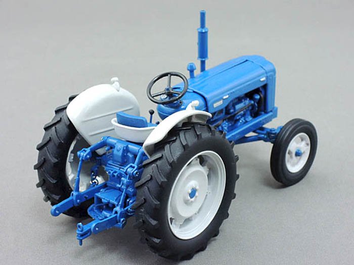 U_H 1/32 Fordson Super Major ”New Performance” - ブンブンガレーヂ/BoomBoomGarage