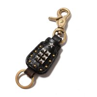 <img class='new_mark_img1' src='https://img.shop-pro.jp/img/new/icons49.gif' style='border:none;display:inline;margin:0px;padding:0px;width:auto;' />CALEE - Square leather key ring