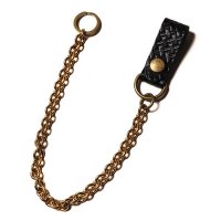 <img class='new_mark_img1' src='https://img.shop-pro.jp/img/new/icons49.gif' style='border:none;display:inline;margin:0px;padding:0px;width:auto;' />CALEE - Embossing leather wallet chain