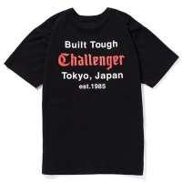 <img class='new_mark_img1' src='https://img.shop-pro.jp/img/new/icons49.gif' style='border:none;display:inline;margin:0px;padding:0px;width:auto;' />CHALLENGER - BUILT TOUGH POCKET TEE