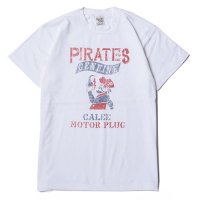 <img class='new_mark_img1' src='https://img.shop-pro.jp/img/new/icons49.gif' style='border:none;display:inline;margin:0px;padding:0px;width:auto;' />CALEE - PIRATES T-SHIRT