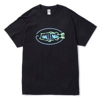 <img class='new_mark_img1' src='https://img.shop-pro.jp/img/new/icons49.gif' style='border:none;display:inline;margin:0px;padding:0px;width:auto;' />CHALLENGER - BASS NEON SIGN TEE