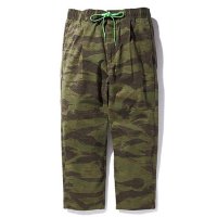 <img class='new_mark_img1' src='https://img.shop-pro.jp/img/new/icons49.gif' style='border:none;display:inline;margin:0px;padding:0px;width:auto;' />CHALLENGER - TIGER CAMO EASY PANTS
