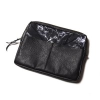 <img class='new_mark_img1' src='https://img.shop-pro.jp/img/new/icons49.gif' style='border:none;display:inline;margin:0px;padding:0px;width:auto;' />CALEE - ×TK GRAMENT MARBLE PATTERN CLUTCH BAG