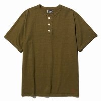 <img class='new_mark_img1' src='https://img.shop-pro.jp/img/new/icons49.gif' style='border:none;display:inline;margin:0px;padding:0px;width:auto;' />CALEE - Henley neck t-shirt