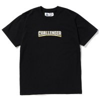 <img class='new_mark_img1' src='https://img.shop-pro.jp/img/new/icons49.gif' style='border:none;display:inline;margin:0px;padding:0px;width:auto;' />CHALLENGER - COLLEGE LOGO TEE