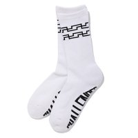 <img class='new_mark_img1' src='https://img.shop-pro.jp/img/new/icons49.gif' style='border:none;display:inline;margin:0px;padding:0px;width:auto;' />CHALLENGER - LOGO MID SOCKS