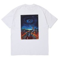 <img class='new_mark_img1' src='https://img.shop-pro.jp/img/new/icons5.gif' style='border:none;display:inline;margin:0px;padding:0px;width:auto;' />CHALLENGER - SPACE EYE TEE