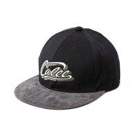<img class='new_mark_img1' src='https://img.shop-pro.jp/img/new/icons49.gif' style='border:none;display:inline;margin:0px;padding:0px;width:auto;' />CALEE - Suede bicolor embroidery cap