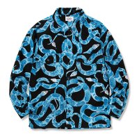 <img class='new_mark_img1' src='https://img.shop-pro.jp/img/new/icons5.gif' style='border:none;display:inline;margin:0px;padding:0px;width:auto;' />CALEE - Allover snake pattern over silhouette shirt jacket