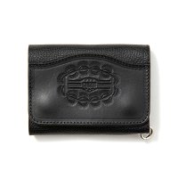 <img class='new_mark_img1' src='https://img.shop-pro.jp/img/new/icons5.gif' style='border:none;display:inline;margin:0px;padding:0px;width:auto;' />CALEE - Embossing leather flap half wallet