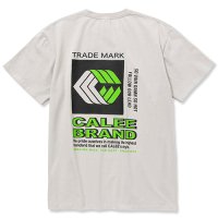 <img class='new_mark_img1' src='https://img.shop-pro.jp/img/new/icons5.gif' style='border:none;display:inline;margin:0px;padding:0px;width:auto;' />CALEE - Stretch trade mark logo t-shirt