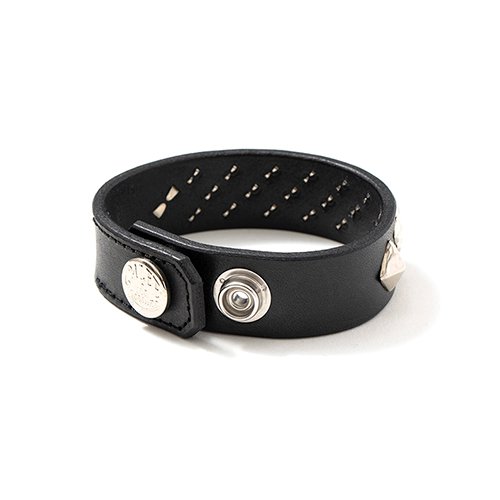 CALEE - Studs leather bangle (50%OFF) -  CHALLENGER,CALEE,PORKCHOP,RADIALL,GARNI,他,通販[VAST VARIATION]