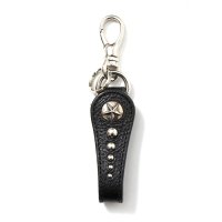 <img class='new_mark_img1' src='https://img.shop-pro.jp/img/new/icons5.gif' style='border:none;display:inline;margin:0px;padding:0px;width:auto;' />CALEE - Silver star concho leather key ring