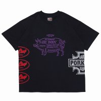 <img class='new_mark_img1' src='https://img.shop-pro.jp/img/new/icons49.gif' style='border:none;display:inline;margin:0px;padding:0px;width:auto;' />PORKCHOP - MULTI  LOGOS TEE