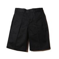 <img class='new_mark_img1' src='https://img.shop-pro.jp/img/new/icons5.gif' style='border:none;display:inline;margin:0px;padding:0px;width:auto;' />CALEE - T/C Twill chino short pants