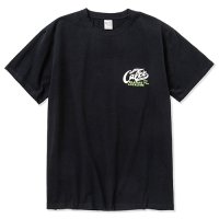 <img class='new_mark_img1' src='https://img.shop-pro.jp/img/new/icons49.gif' style='border:none;display:inline;margin:0px;padding:0px;width:auto;' />CALEE - Stretch CALEE logo t-shirt -Naturally paint design-