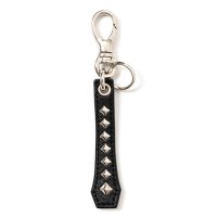 <img class='new_mark_img1' src='https://img.shop-pro.jp/img/new/icons49.gif' style='border:none;display:inline;margin:0px;padding:0px;width:auto;' />CALEE - Studs leather assort key ring -Type A-