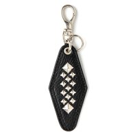 <img class='new_mark_img1' src='https://img.shop-pro.jp/img/new/icons5.gif' style='border:none;display:inline;margin:0px;padding:0px;width:auto;' />CALEE - Studs leather assort key ring TYPE IC