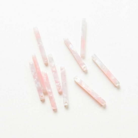 8月は毎日発送 マーブル パーツ チャーム スティック つなぎパーツ 2つ穴 約25x3mm ピンク白紫 10個 コネクター 四角形 棒 マーブル柄 Edgy Spycy ハンドメイド アクセサリー パーツ レジン用品のネット通販 紗や工房 8月は毎日発送 マーブル パーツ チャーム スティック つなぎパーツ 2つ穴 約25x3mm ピンク白紫 10個 コネクター 四角形 棒 マーブル柄 Edgy Spycy ハンドメイド アクセサリー パーツ レジン用品のネット通販 紗や工房