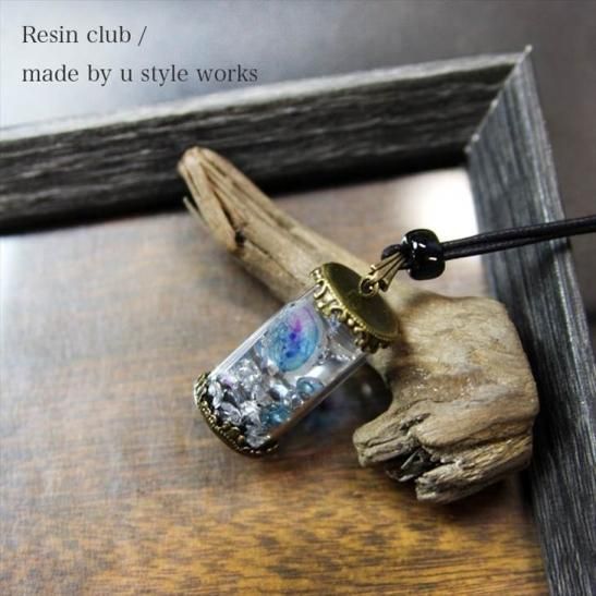 Resin Club レジンクラブ 埋め込みレジンシール 青い海月 約90 150mm 1枚 レジン用 封入 海月くらげ クラゲ 水族館 アクアリウム 幻想 泡 ゆめかわ ハンドメイド アクセサリー パーツ レジン用品のネット通販 紗や工房 Resin Club レジンクラブ 埋め込みレジンシール 青い海月 約90 150mm 1枚 レジン用 封入 海月くらげ クラゲ 水族館 アクアリウム 幻想 泡 ゆめかわ ハンドメイド アクセサリー パーツ レジン用品のネット通販 紗や工房